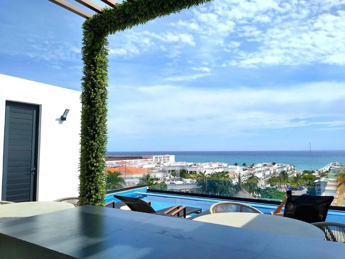 Ocean View From The Rooftop Pool Only One Block To The Beach Studio For 2 Playa del Carmen 0*,  Mexico